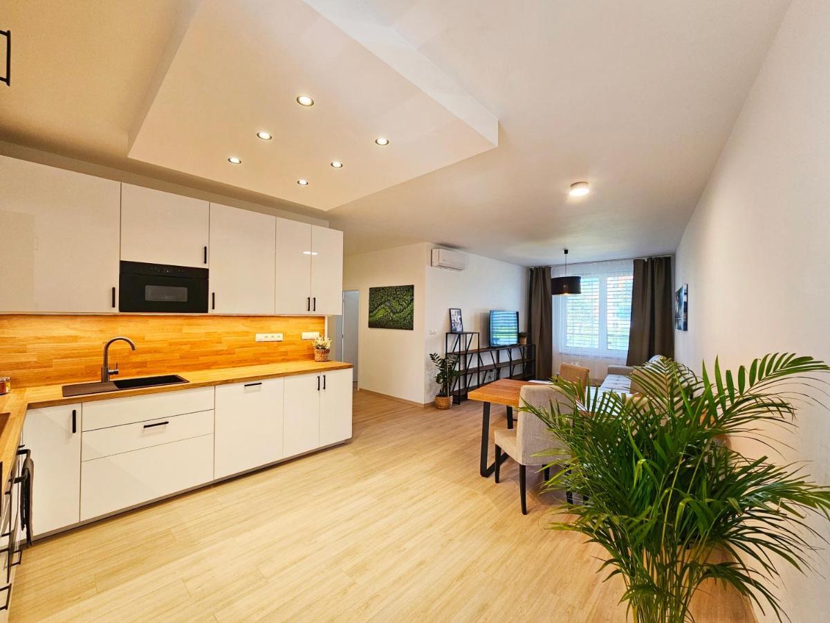 3 Room Apartment 2X Balcony, New Building, 21 Братислава Экстерьер фото