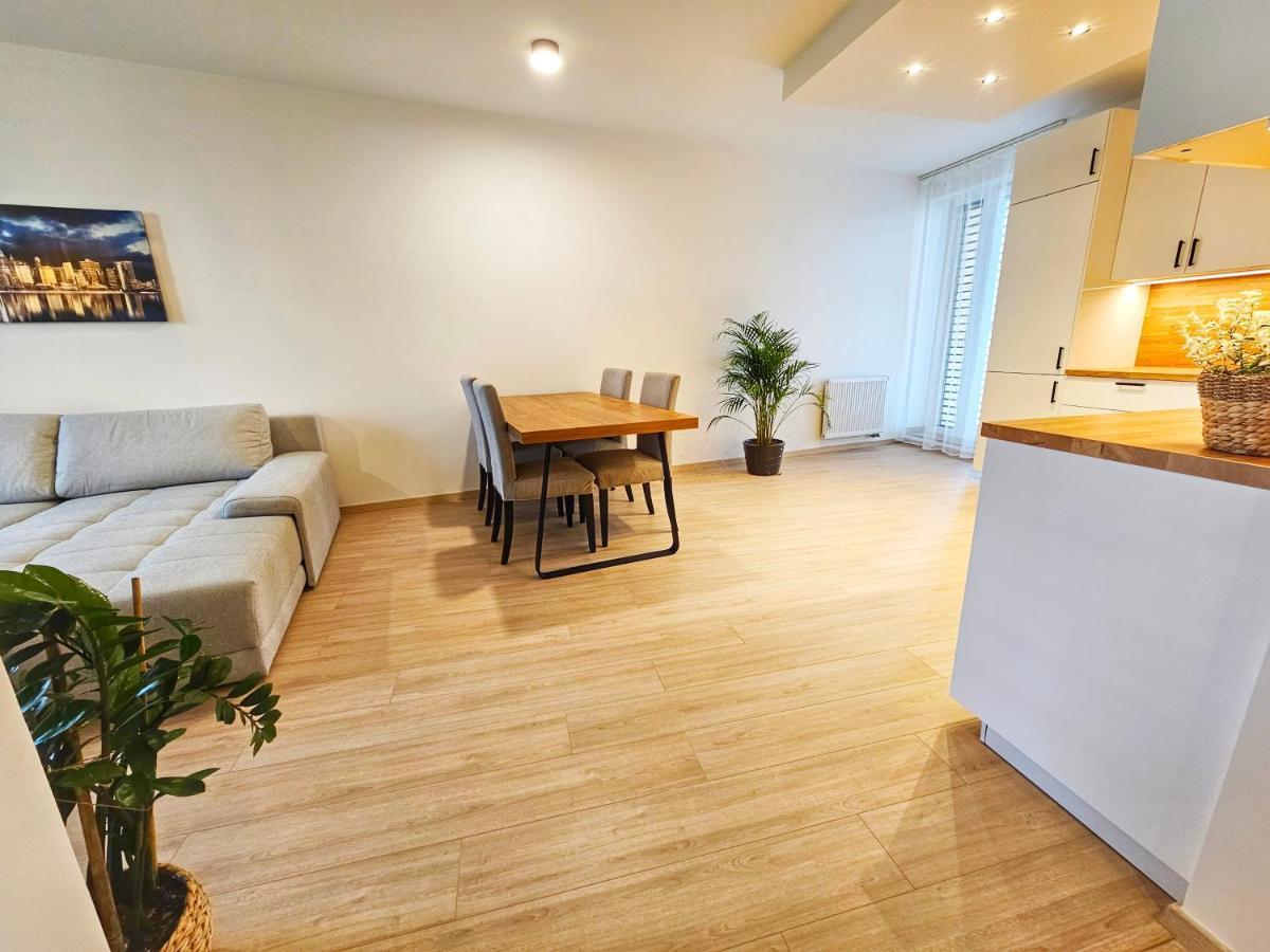 3 Room Apartment 2X Balcony, New Building, 21 Братислава Экстерьер фото